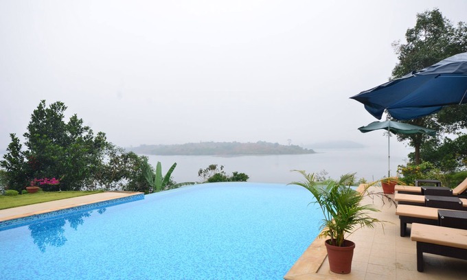 Vazhavatta Hotel | Discover LakeRose Wayanad Resort: A 4-Star Retreat with Spa