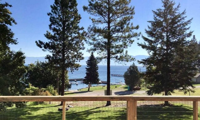 Dayton House | Serene Lakeshore Retreat with Lake Views & Family-Friendly Amenities