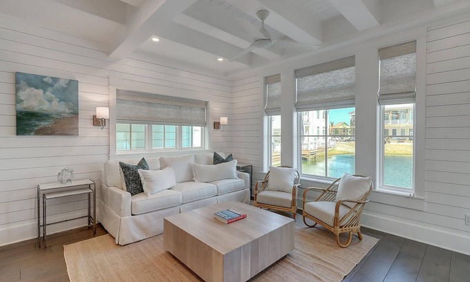 Port Aransas Cottage | Idyllic Lakeside Beach Cottage @ Cinnamon Shore South