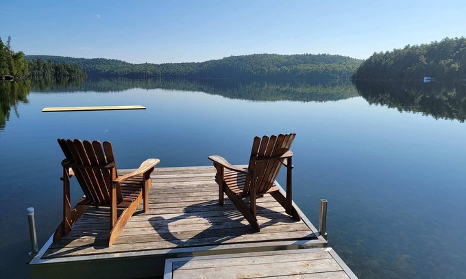 Low Ski Chalet | Idyllic Lakeside Cottage with Hot Tub & Ocean Views