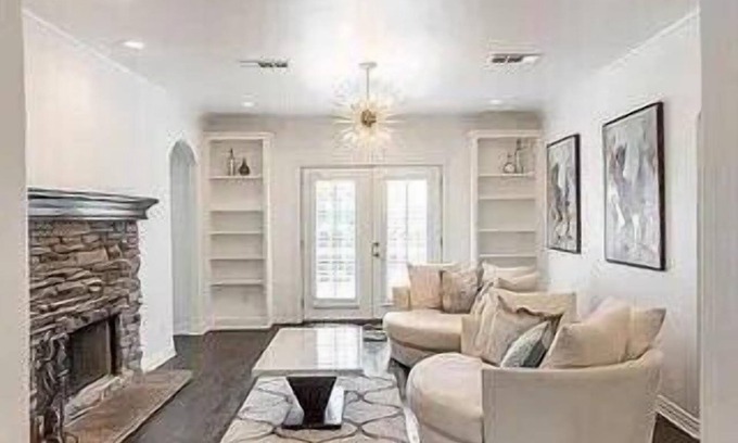 Little Elm House | Unforgettable Lakeside Grand Villa in Little Elm, TX