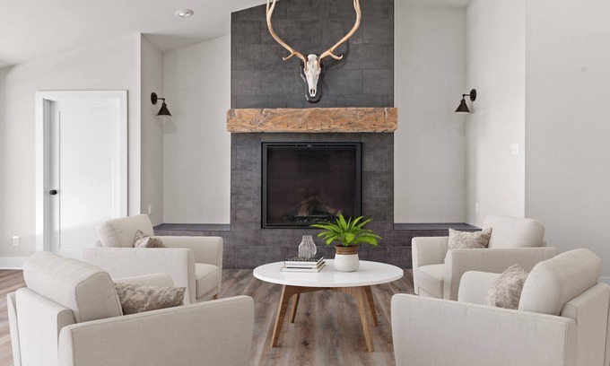 Leon Junction Cabin | Serene Lakeside Lodge with Pool & Spa in Temple, Texas