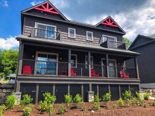 Lake George House | Pet-Friendly Lakeside Lodging with Top Guest Ratings