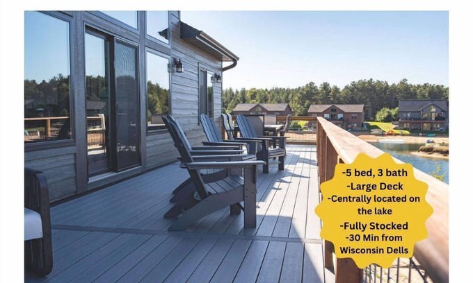 New Lisbon House | Lakeside Luxe Haven | NEW Modern Wisconsin Beach Retreat near Castle Rock Lake