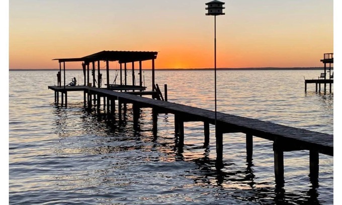 Onalaska House | Lakeside Memories - Family Friendly, Great Backyard, Fishing, Fire, and Kayaking