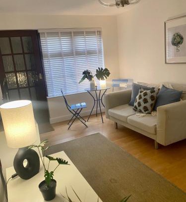 Wolverhampton Apartment | Pet-Friendly Lakeside View in Perton Village - Rated 8.8