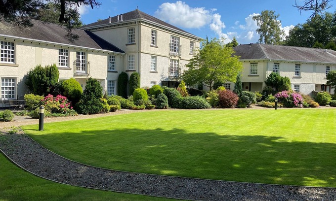 Lakeside House | Family-Friendly Lakeside View in Bowness-On-Windermere