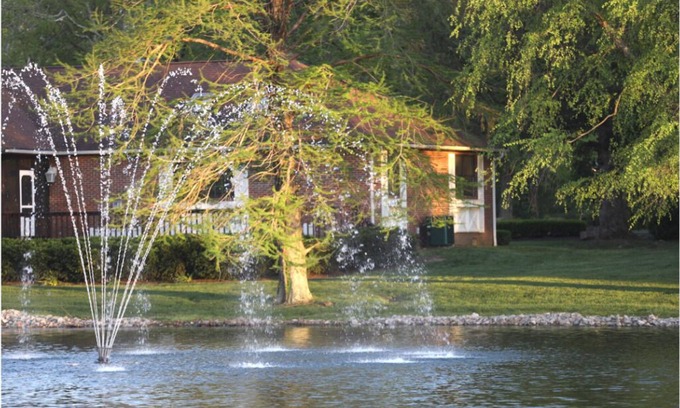 Carbondale House | Elegant Home with Lake View, Pool & Perfect 10 Rating!