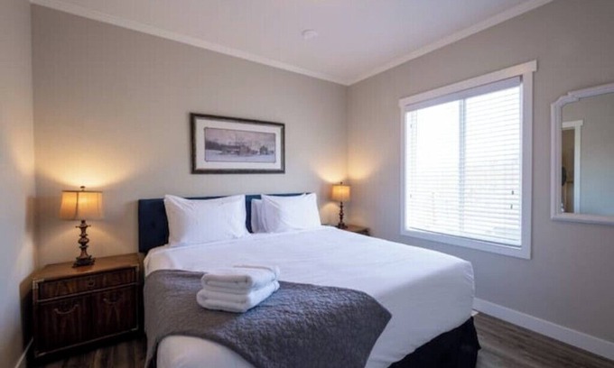Okanagan-Similkameen House | Lakeview Cottage in Orchard - Pet Friendly and Central