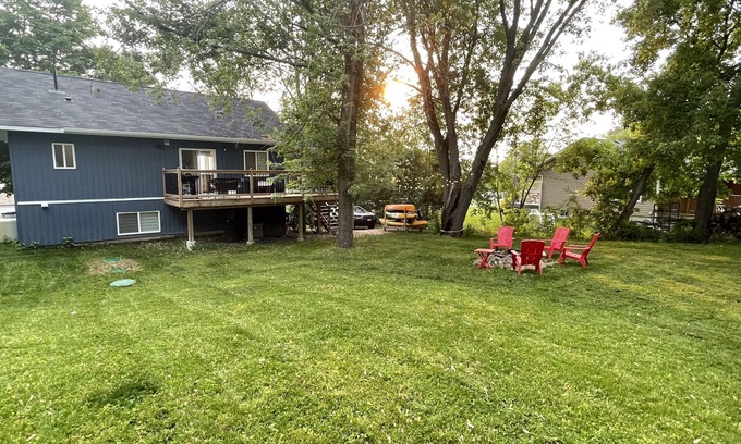 Valentia Cottage | Modern Lakeview Cottage with Kayaks, Firepit & More!