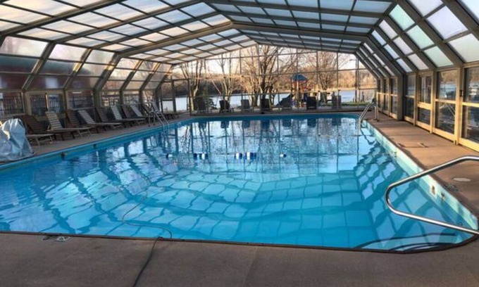 Cadiz Cottage | Lakeview Family Fort 95 - Dog Friendly