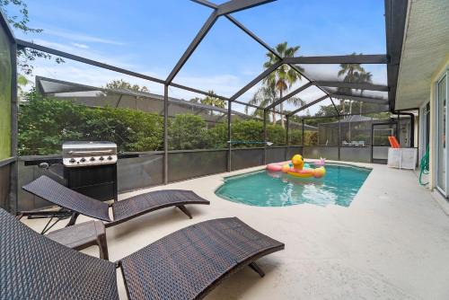 Sunset Lakes Apartment | Lakeview Family Haven with Heated Pool & Scenic Views