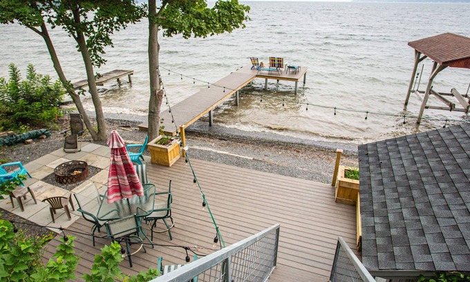 Sheldrake House | Lakeview Landing: Prime Location with Breathtaking Views