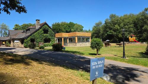 Dunkeswell Hotel | Pet-Friendly Lakeview Manor with Breakfast & Great Reviews