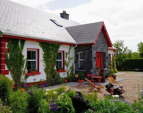 Ballyblood House | Serene Lakeview Retreat - 4-Star Stay, Guest Rated 9.8