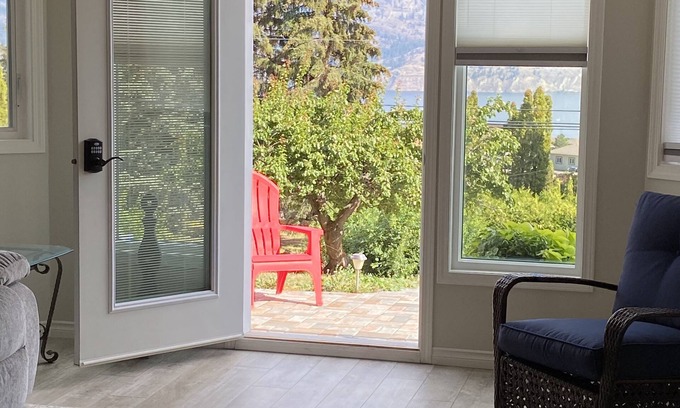 Okanagan-Similkameen House | Inviting Lakeview Suite at Giants Head Mountain - 9.6/10