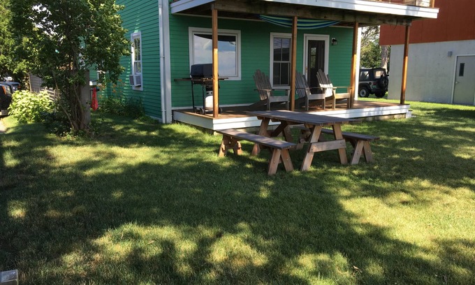 Old North End House | Serene Lakeview Terrace: 2 Bedrooms with Enchanting Backyard