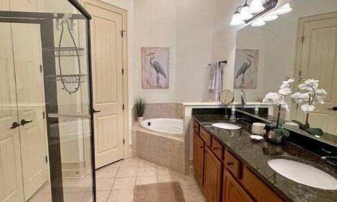 Dadeville Condo | Lakeview Retreat with Private Balcony and Scenic Views