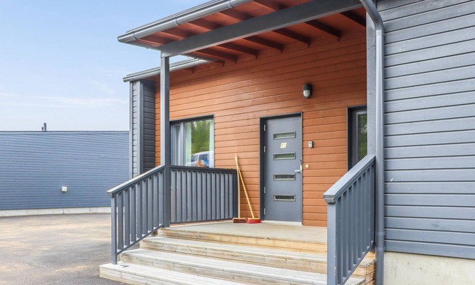 Kehys-Kainuu House | Scenic Lakevillas b1 with Ski Passes and Family Amenities