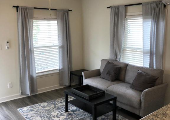 Durham House | Cozy Lakewoodlyon Park Cottage: Pet & Child Friendly Retreat