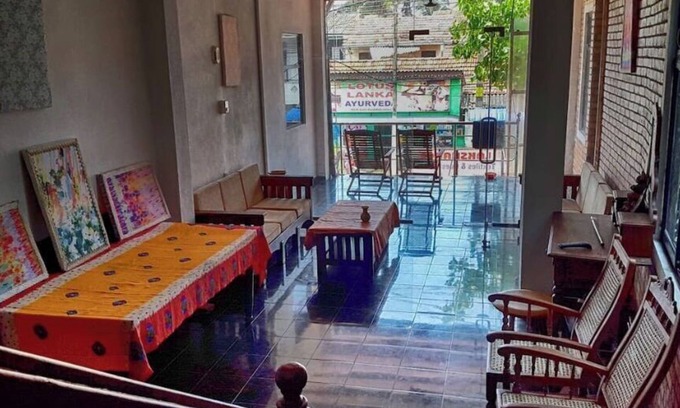 Nalagasdeniya House | Discover Laksharee Guest House - Your Family Retreat in Hikkaduwa