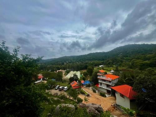 Yelagiri Resort | Family-Friendly Getaway at Lakshmi Flower Tech Resort