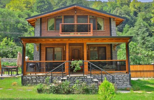 Sapanca Villa | Family-Friendly Retreat at Lal Hayal Konakları, Rated 9/10