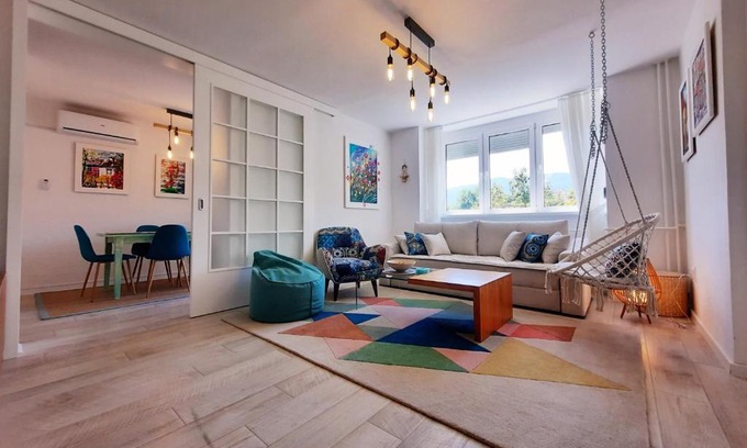 Ilidza Apartment | Explore Lala Boho Apartment with Pet-Friendly Amenities