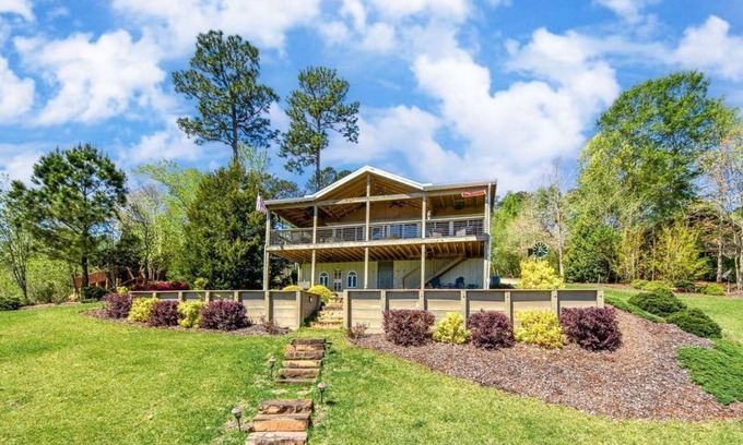 Dadeville House | Idyllic Lakefront Retreat with Pool and Boat Dock for 6
