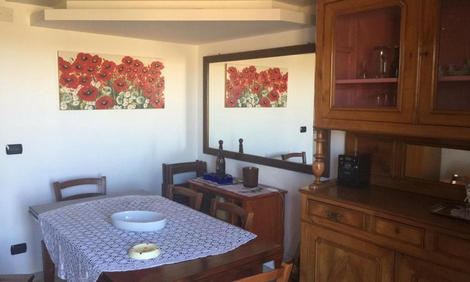 Gangi House | Discover Lalla's Home: Pet-Friendly Retreat with Kitchen