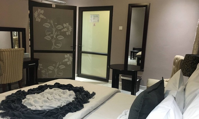 Letlhakane House | Family-Friendly Stay at Lalla Villa Guest Lodge