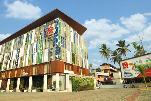 Pattikad Hotel | Enjoy Family-Friendly Comfort at Lalys Residency