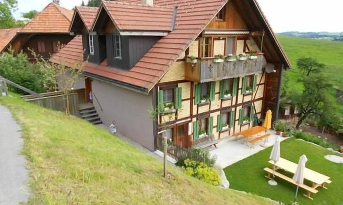 Huttwil Apartment | Inviting Holiday Apartment Huttwil: Family-Friendly Stay