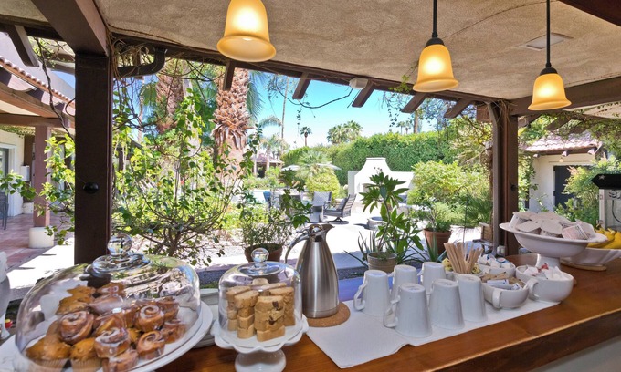 Deepwell Estates Hotel | Experience Tranquility at LaMaison Palm Springs - Top-Rated Stay