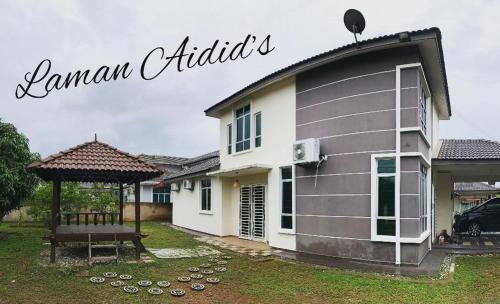 Durian Tunggal House | Explore Laman Aidids: Family-Friendly Retreat in Melaka