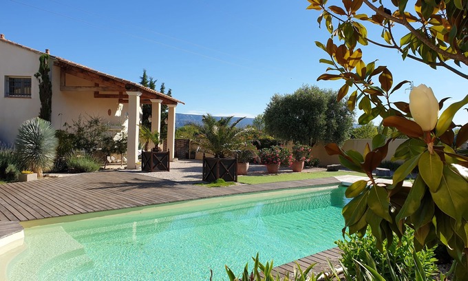 Alleins Cottage | Discover Lamanderie: Idyllic Stay with Pool in Provence