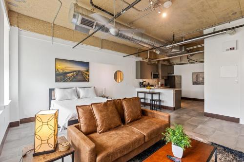 Cedars Apartment | Lamar Lofts 111