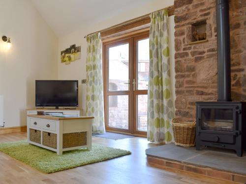 Lydney House | Discover the Lambing Shed - 4-Star Child-Friendly Retreat