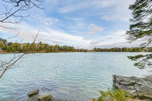 Lamoine House | Cozy Lamoine Cabin with Deck Near Acadia National Park