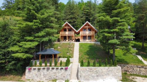 Republika Srpska House | Family-Friendly LAna Hotel with Guest Rating of 9.9/10