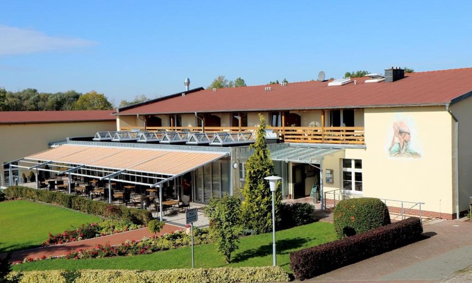 Klietz Hotel | Relax at Land-gut-Hotel Seeblick with Family-Friendly Amenities