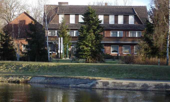 Flotwedel Hotel | Pet-Friendly Stay at Landgasthof Allerparadies - 8/10 Rated