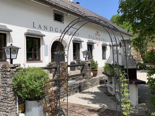 Ybbsitz Hotel | Explore Landgasthof Steinmühl: Family-Friendly Retreat