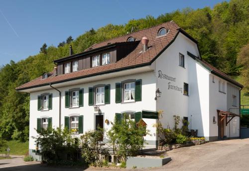 Ormalingen Hotel | Discover Landgasthof Farnsburg: Oceanfront Pet-Friendly Stay