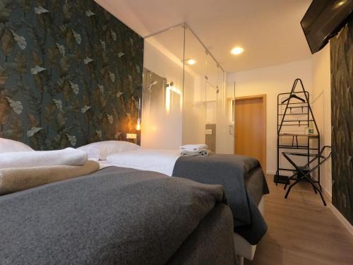 Treuen Hotel | Delightful Getaway at Landgasthof & Hotel Waldeck