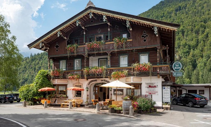 Kirchdorf in Tirol House | Pet-Friendly Retreat at Landgasthof Mauth - Rated 9/10