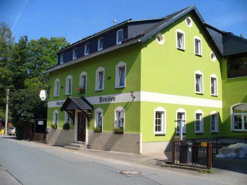 Raschau House | Pet-Friendly Retreat at Landgasthof Neitsch - Rated 8.4/10