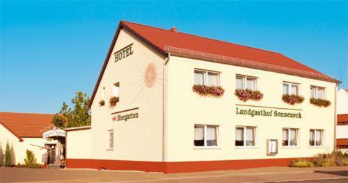 Listerfehrda House | Discover Comfort at Landgasthof Sonneneck - Pet Friendly Stay