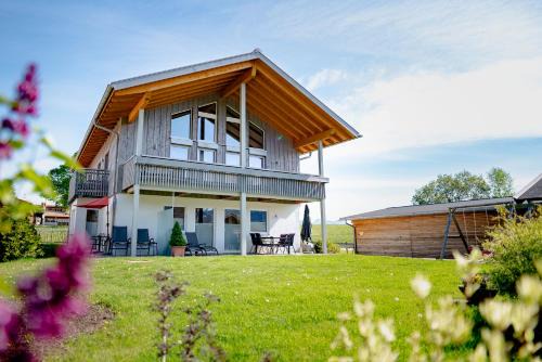 Bolsterlang Apartment | Inviting Landhaus Alpenflora: 4-Star, Pet-Friendly Retreat