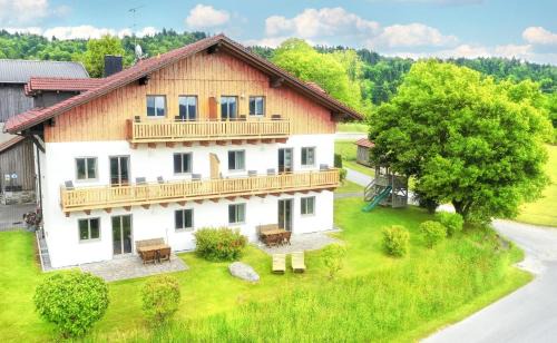 Wildenranna Apartment | Kid-Friendly Stay at Landhaus Altweck - Rated 9.5/10!